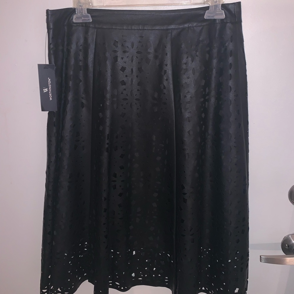 Worthington black skirt